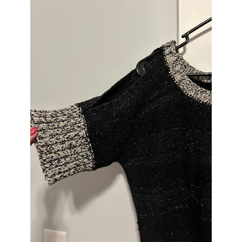 High Quality Boutique Cold Shoulder Women's Sweater, Size L, 3/4 sleeve - Picture 4 of 6